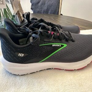 Brooks Women Anthem 7 Neutral Running Black and Green Athletic Shoes